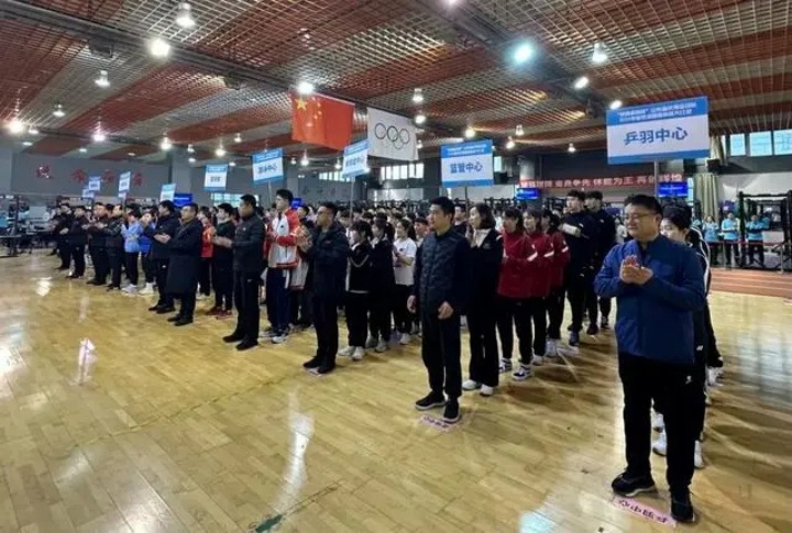 山東省優秀運動隊冬訓基礎體能大比武.jpg 山東省優秀運動隊冬訓基礎體能大比武.jpg